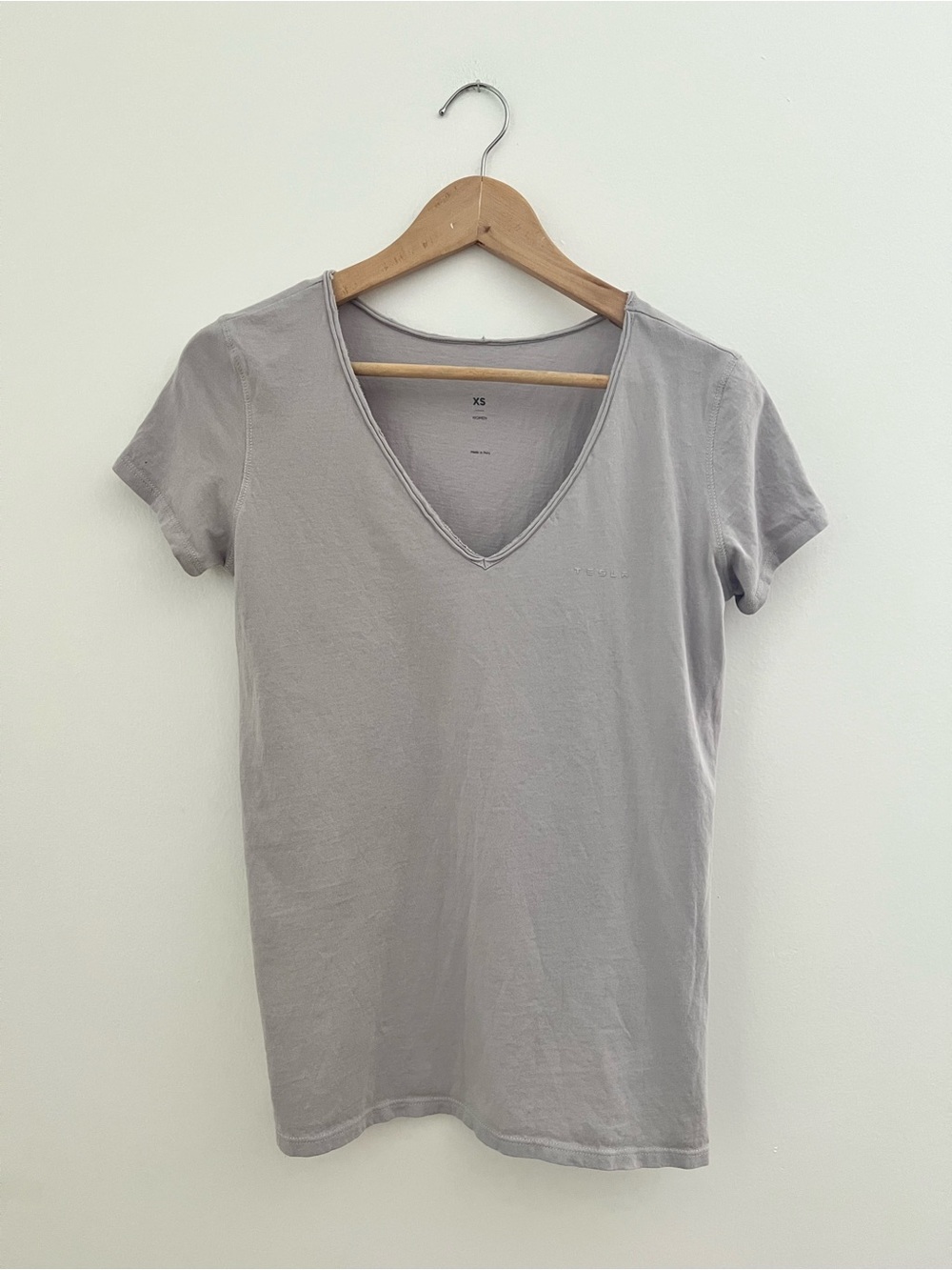 Tesla Classic V-Neck Women's Tee in Light Gray